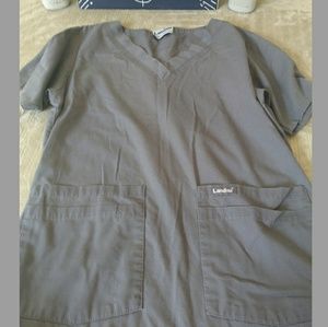 ✴️2 for $8✴️ Nursing Scrub Top 💲🇸 🇦 🇱 🇪💲